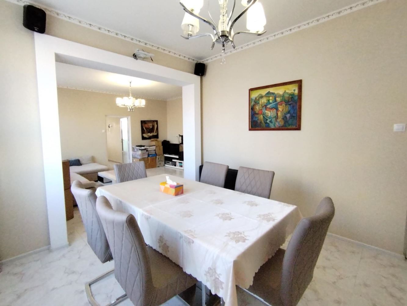 Многостаен апартамент, комфорт и удобство на 120кв.м в Центъра на града-0 Многостаен апартамент, комфорт и удобство на 120кв.м в Центъра на града - 0