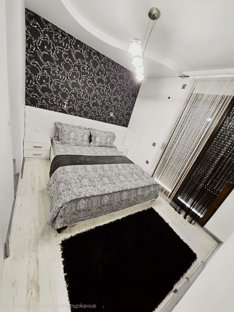 Център - до градска градина, дава под наем уютен, двустаен апартамент - 0