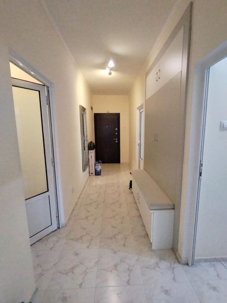 Многостаен апартамент, комфорт и удобство на 120кв.м в Центъра на града-0 Многостаен апартамент, комфорт и удобство на 120кв.м в Центъра на града - 0