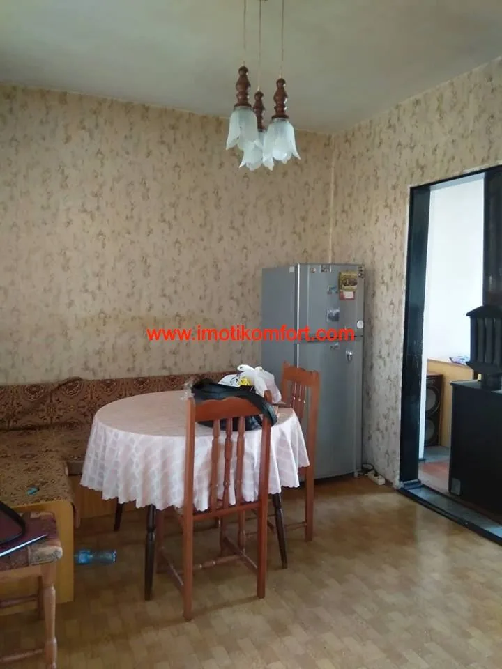 Mehrzimmerwohnung im Stadtteil Druzhba, Möglichkeit für 3 Schlafzimmer-0 Mehrzimmerwohnung im Stadtteil Druzhba, mit der Möglichkeit für 3 Schlafzimmer – 0