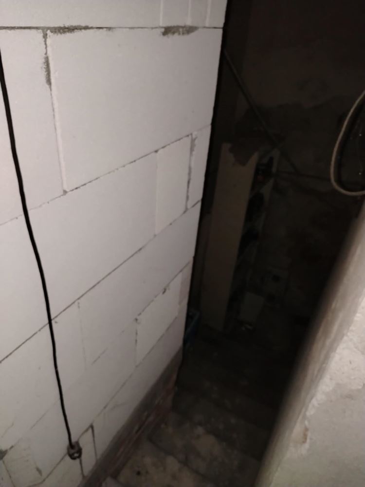 Парцел с къща и търговски обект в ЦГЧ, до пл. Хаджи Димитър и Централна поща-0 Парцел с къща и търговски обект в ЦГЧ, до пл. Хаджи Димитър и Централна поща - 0