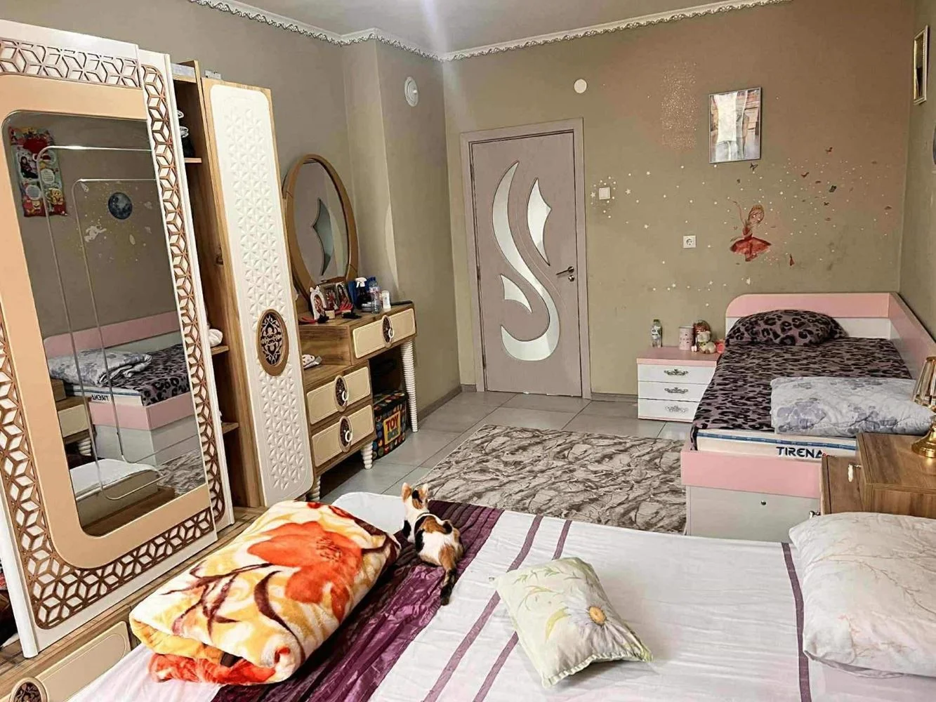Zwei-Zimmer-Wohnung in. Dame Gruev - Ausgezeichneter Zustand-0 Dreizimmerwohnung im Stadtteil Dame Gruev – Hervorragender Zustand – 0