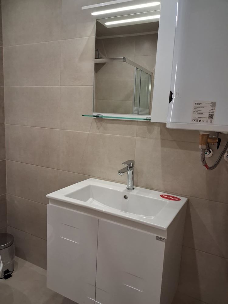 кв. ”Сини Камъни” – луксозен, две спални, първи наематели, ТЕЦ-0 кв. ”Сини Камъни” - луксозен, две спални, първи наематели, ТЕЦ - 0