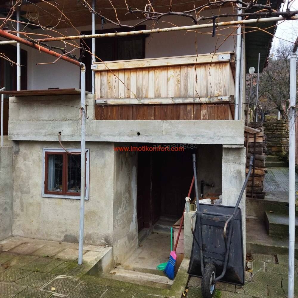 с. Zheravna - two houses in one yard-0 с. ЖЕРАВНА - продава две къщи в един двор - 0