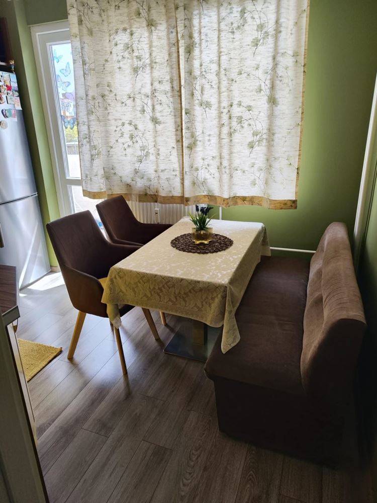 Уютен и комфортен двустаен апартамент в кв. Стоян Заимов-0 Уютен и комфортен двустаен апартамент в кв. Стоян Заимов - 0