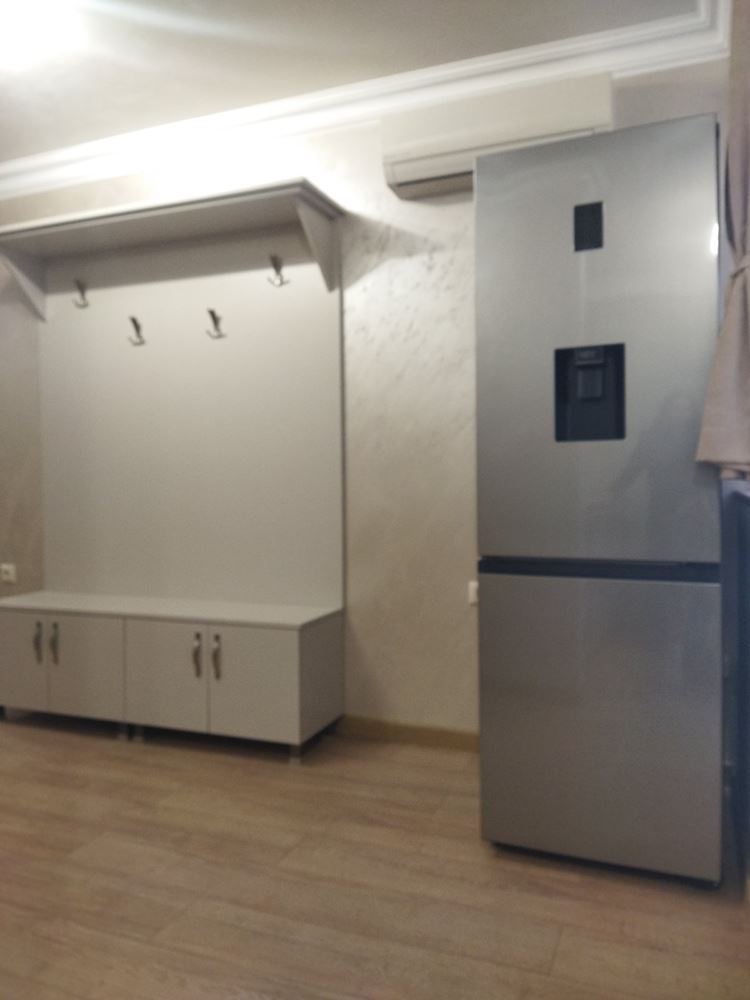 One bedroom apartment for rent next to Language School - first tenants-0 Двустаен апартамент под наем до Езикова гимназия - първи наематели - 0