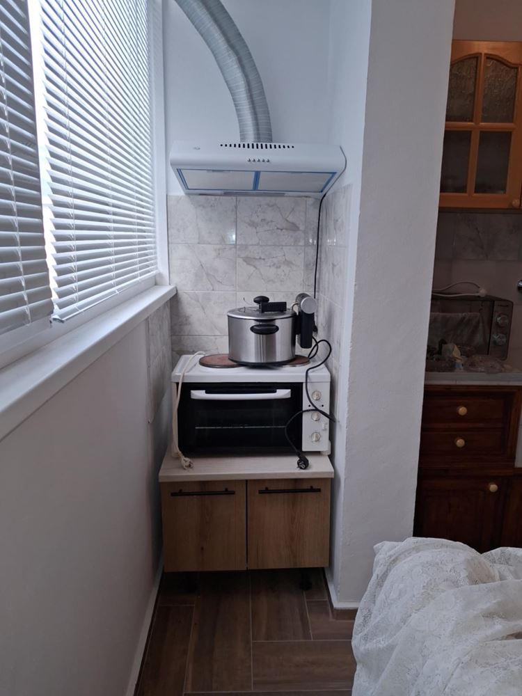 кв. ”Българка”- дава под наем двустаен, след ремонт, обзаведен, ТЕЦ-0 кв. ”Българка”- дава под наем двустаен, след ремонт, обзаведен, ТЕЦ - 0