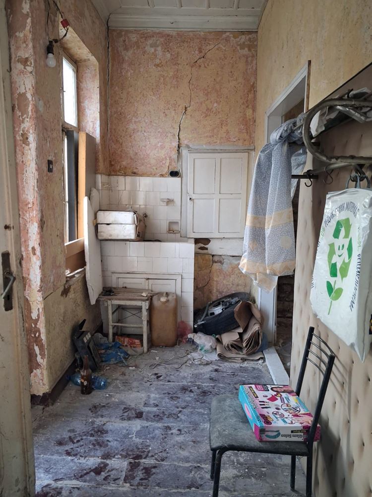 Viertel. ”Klutsohor” - Haus mit Hof zu verkaufen im unteren Teil des Viertels-0 кв. ”Клуцохор” - продава къща с двор в ниската част на квартала - 0