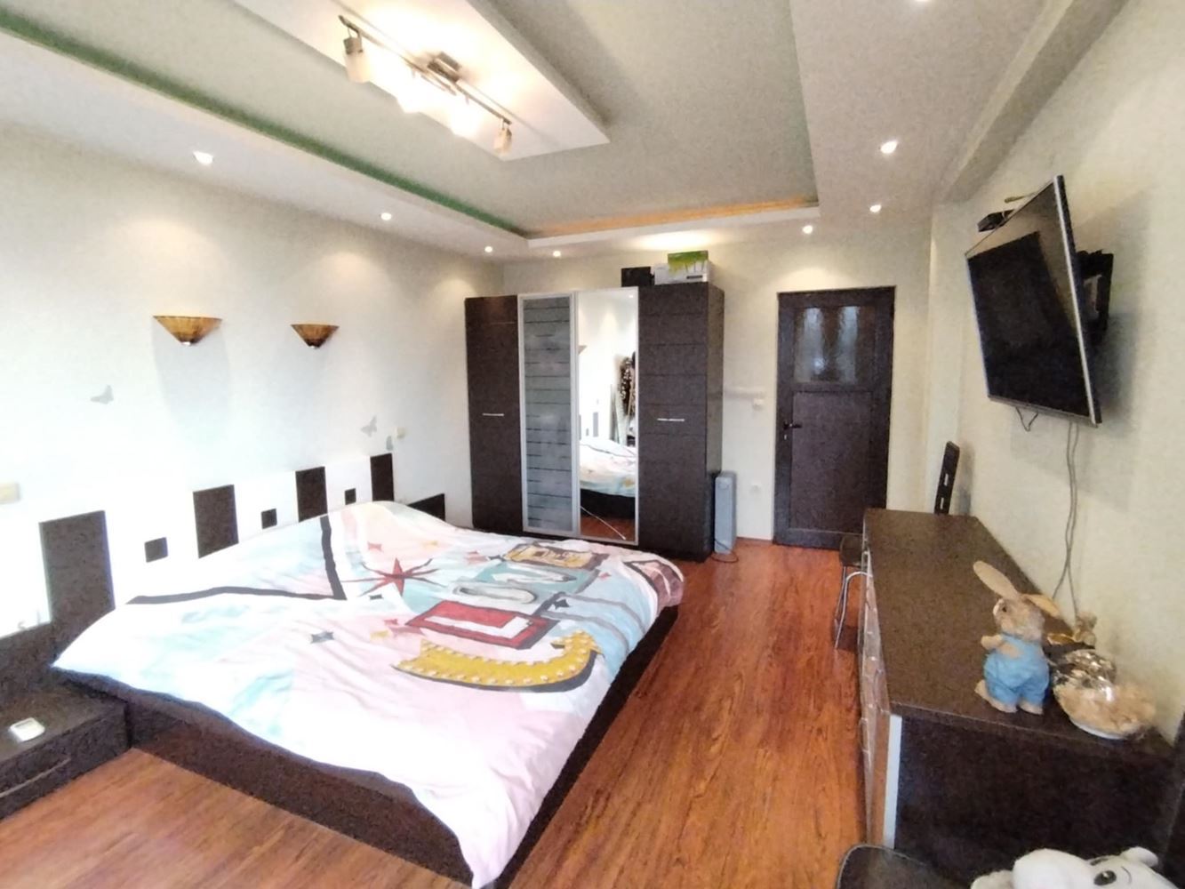 квартал. Дружба, Просторная двухкомнатная квартира в аренду, Меблированная, парковочное место-0 кв. Дружба, Просторен двустаен апартамент под наем, Обзаведен, паркомясто - 0