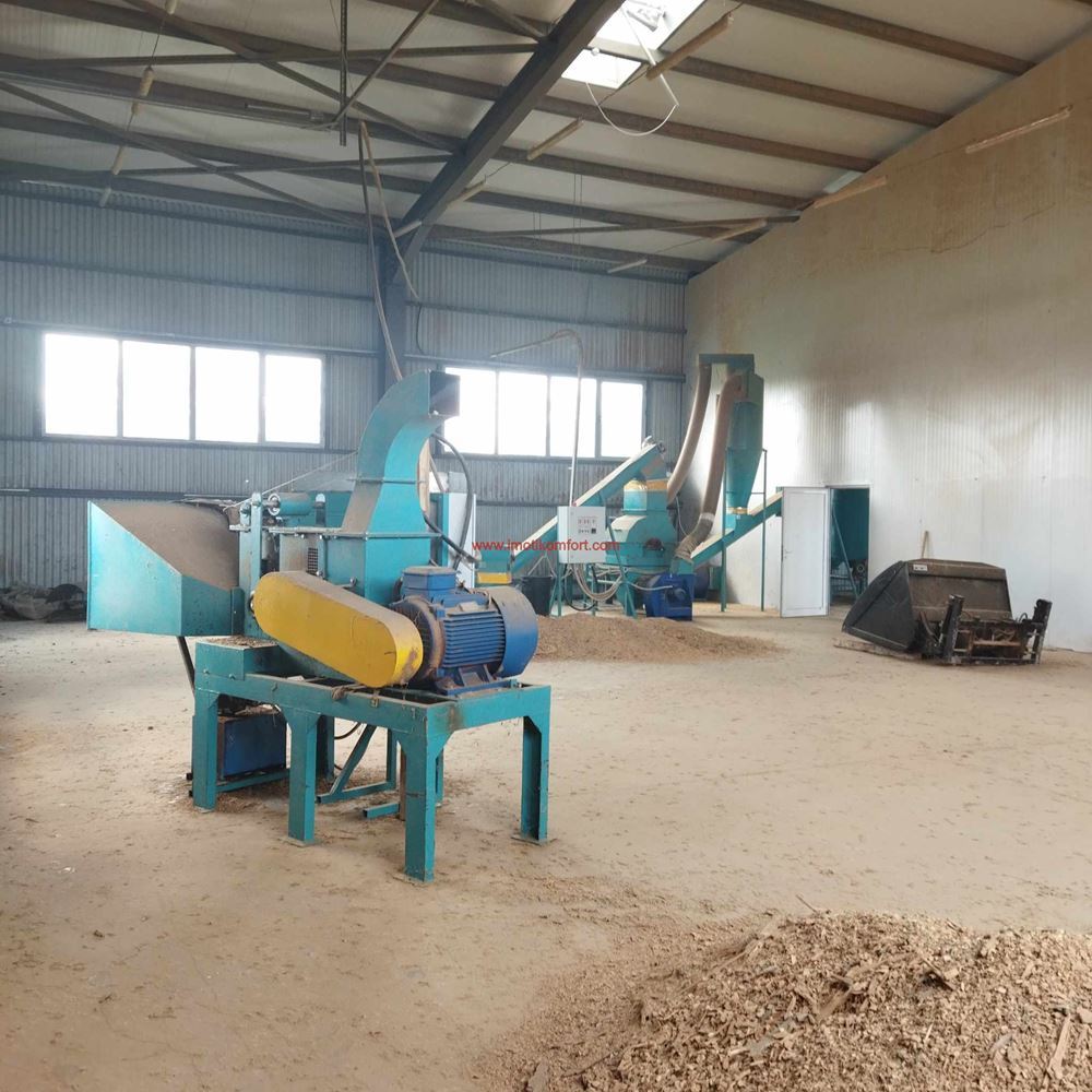 Μεγάλοι βιομηχανικοί χώροι κατάλληλοι για διάφορους τύπους δραστηριοτήτων-0 Продава голямо Промишлено помещение подходящо за различни видове дейност - 0