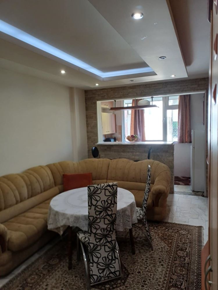 кв. Клуцохор, Двустаен апартамент, преустроен в тристаен, обзаведен, след ремонт-0 кв. Клуцохор, Двустаен апартамент, преустроен в тристаен, обзаведен, след ремонт - 0