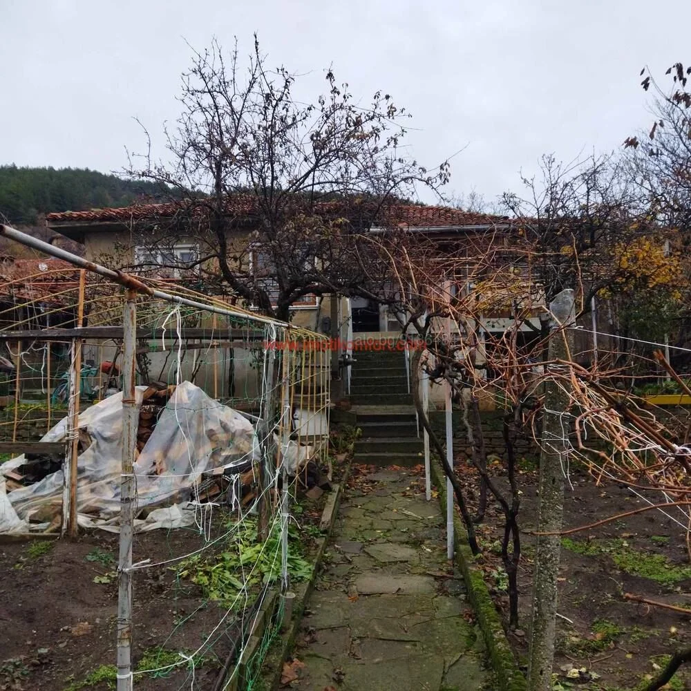 с. Zheravna - zwei Häuser in einem Hof-0 Dorf ZHERAVNA – zwei Häuser auf einem Grundstück zu verkaufen – 0