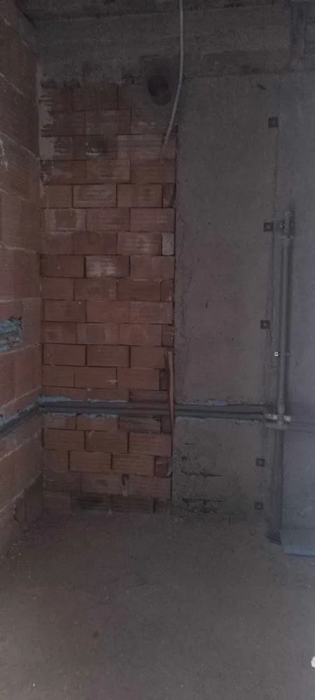 in der Nähe des Platzes. Levski - Zu verkaufen Zwei-Zimmer-Wohnung, N. С.-0 in der Nähe des Levski-Platzes – 3-Zimmer-Wohnung zu verkaufen, N. S. – 0