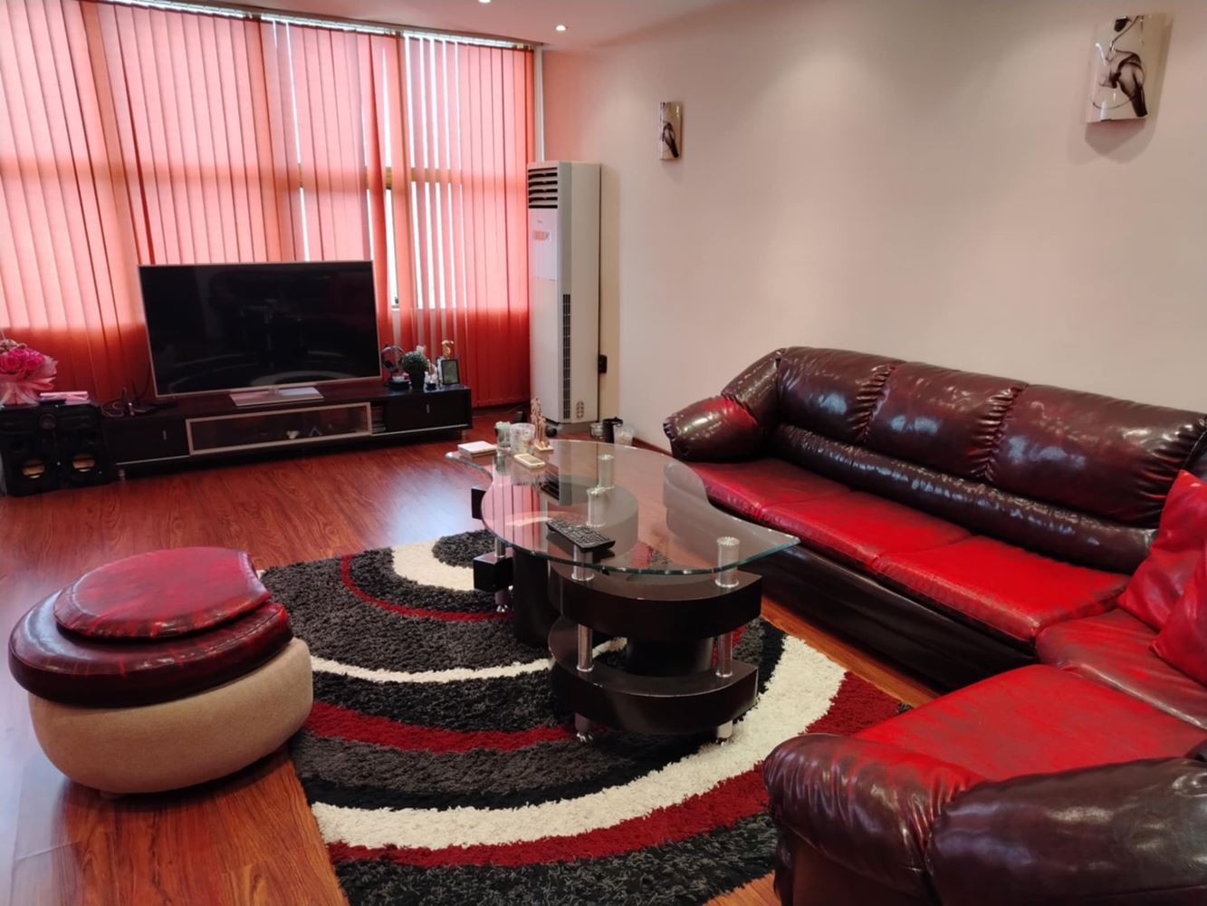 квартал. Дружба, Просторная двухкомнатная квартира в аренду, Меблированная, парковочное место-0 кв. Дружба, Просторен двустаен апартамент под наем, Обзаведен, паркомясто - 0