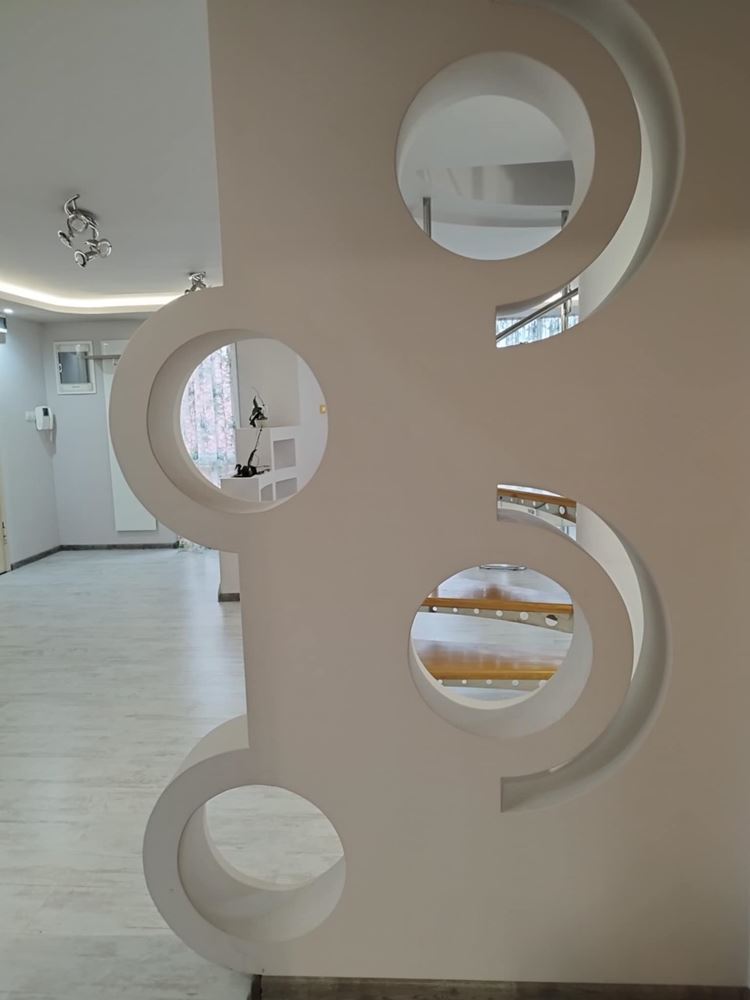 Мезонет в аренду рядом с Ларго - 240 кв.м.-0 Мезонет под наем в близост до Ларго - 240 кв.м. - 0