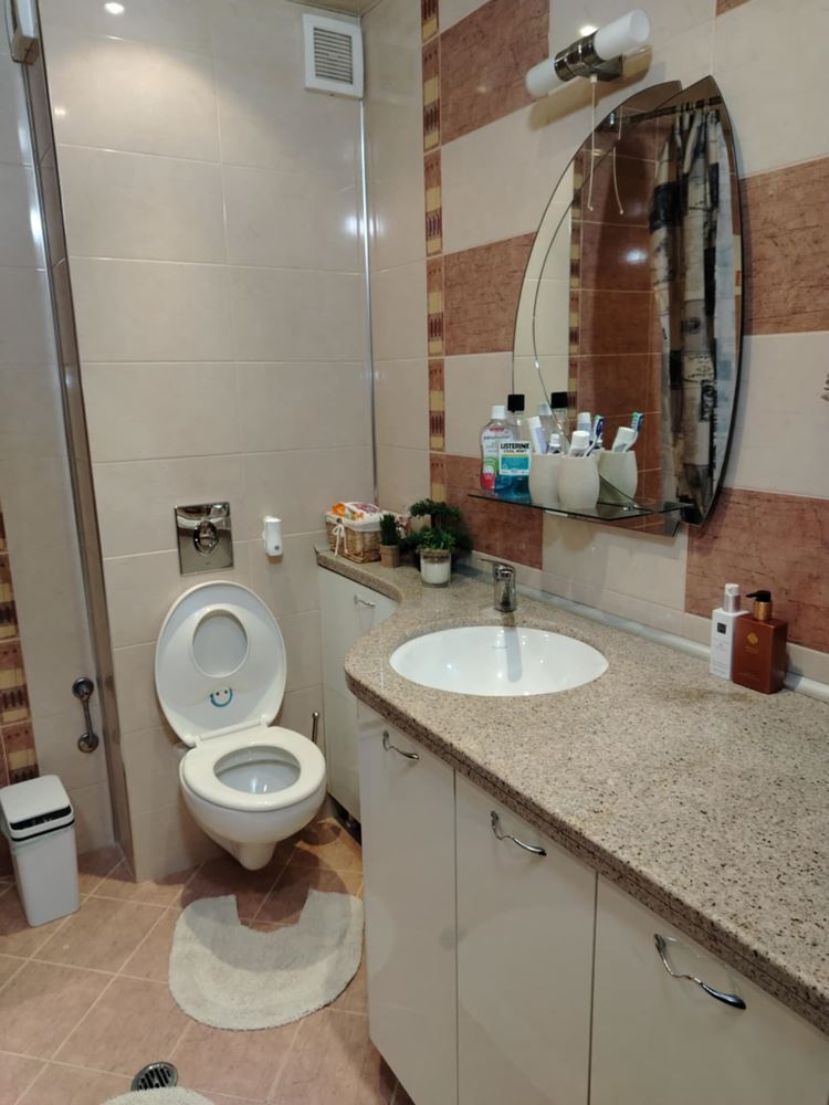 квартал. Дружба, Просторная двухкомнатная квартира в аренду, Меблированная, парковочное место-0 кв. Дружба, Просторен двустаен апартамент под наем, Обзаведен, паркомясто - 0