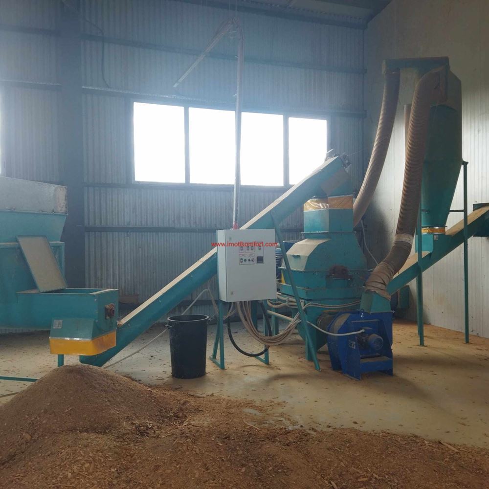 Μεγάλοι βιομηχανικοί χώροι κατάλληλοι για διάφορους τύπους δραστηριοτήτων-0 Продава голямо Промишлено помещение подходящо за различни видове дейност - 0