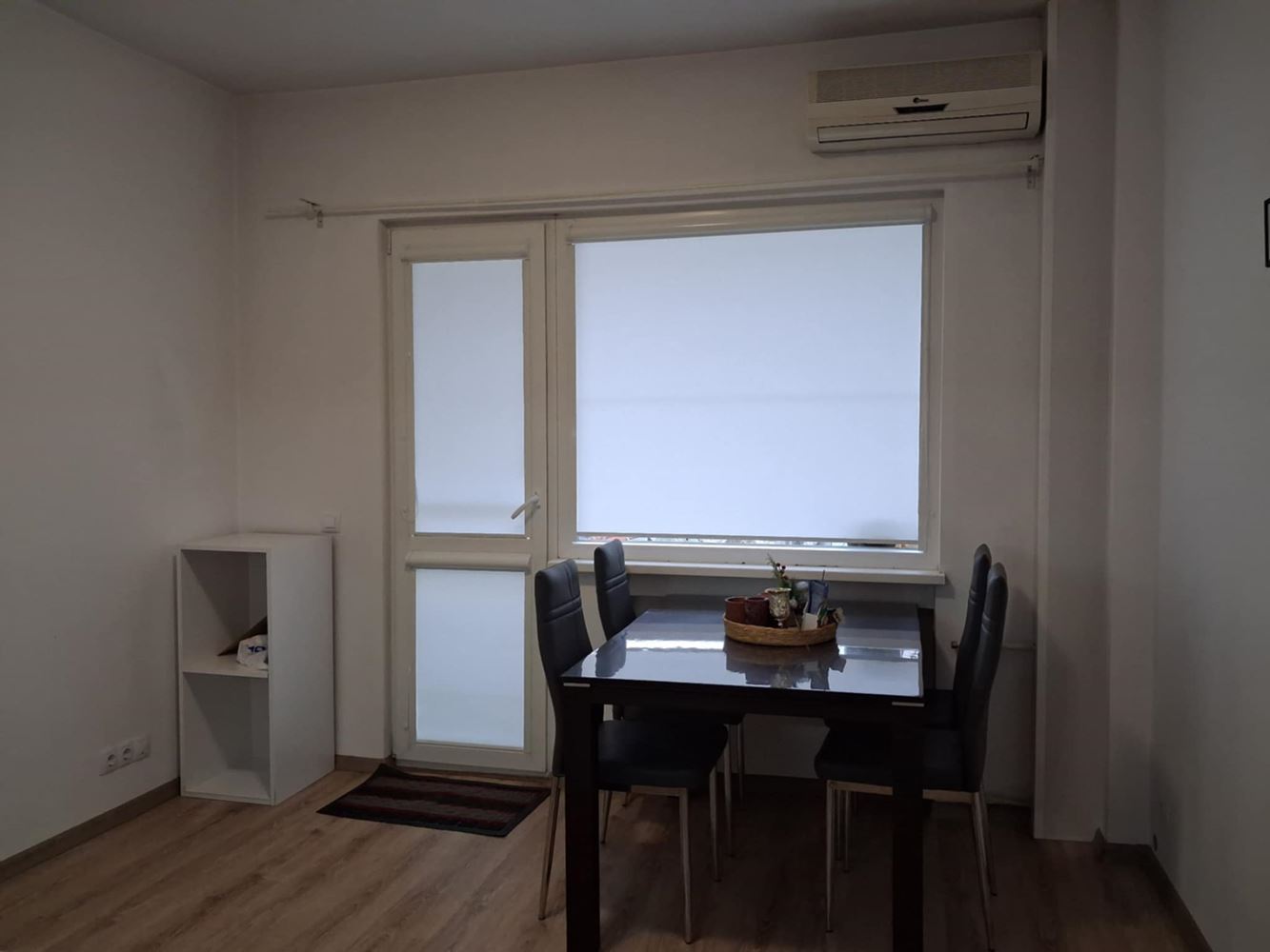 ТОП ЛОКАЦИЯ за офис или живеене ет.1,тухла-0 ТОП ЛОКАЦИЯ за офис или живеене ет.1,тухла - 0