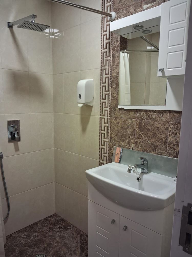 ТОП ЛОКАЦИЯ за офис или живеене ет.1,тухла-0 ТОП ЛОКАЦИЯ за офис или живеене ет.1,тухла - 0