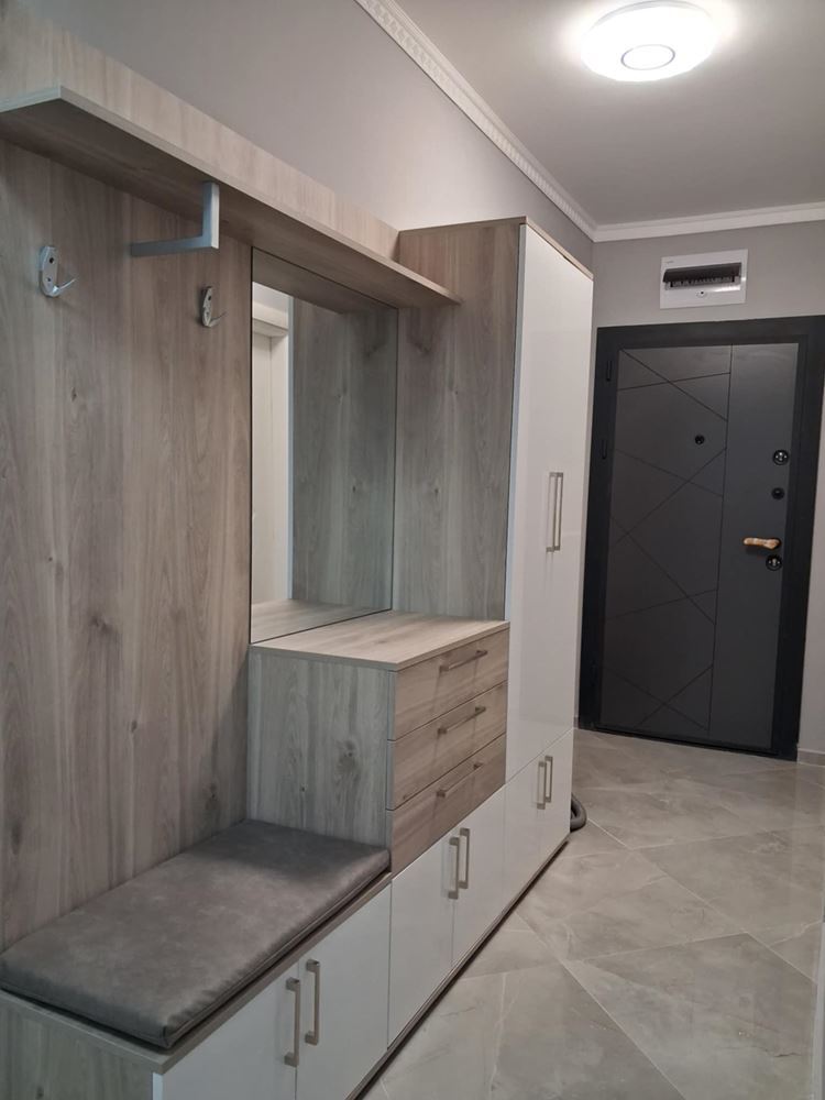 кв. ”Сини Камъни” – луксозен, две спални, първи наематели, ТЕЦ-0 кв. ”Сини Камъни” - луксозен, две спални, първи наематели, ТЕЦ - 0