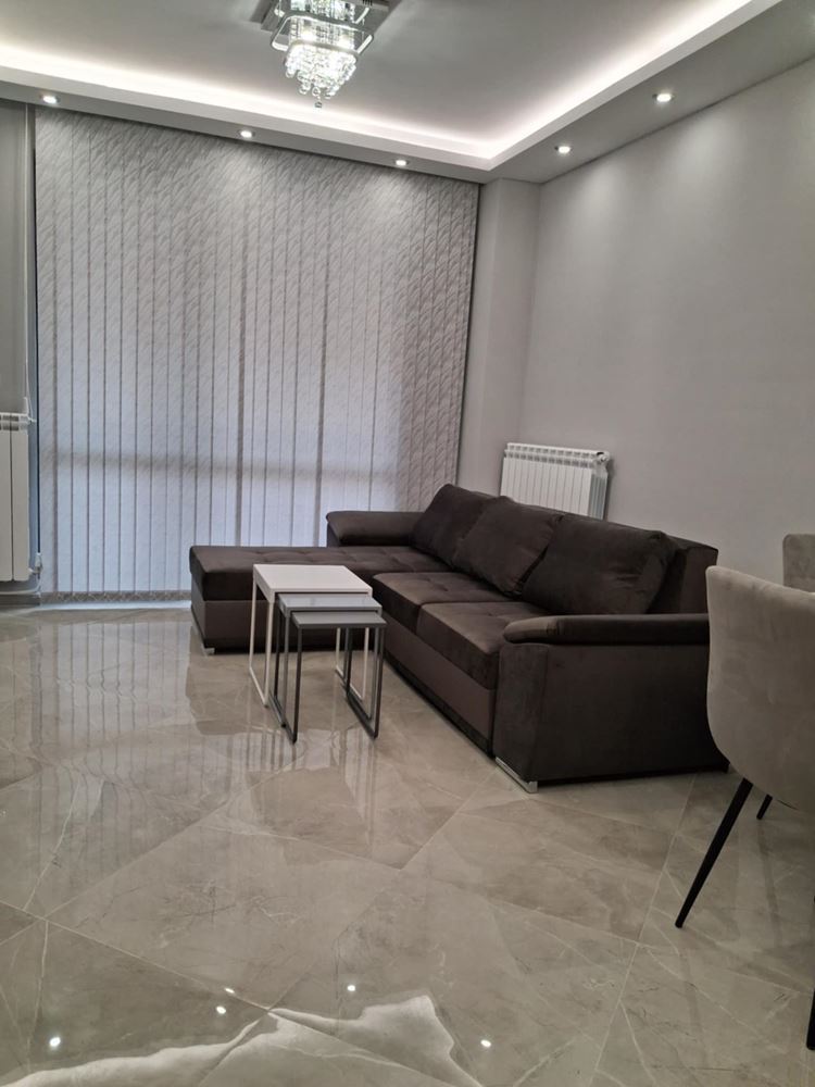 кв. ”Сини Камъни” – луксозен, две спални, първи наематели, ТЕЦ-0 кв. ”Сини Камъни” - луксозен, две спални, първи наематели, ТЕЦ - 0