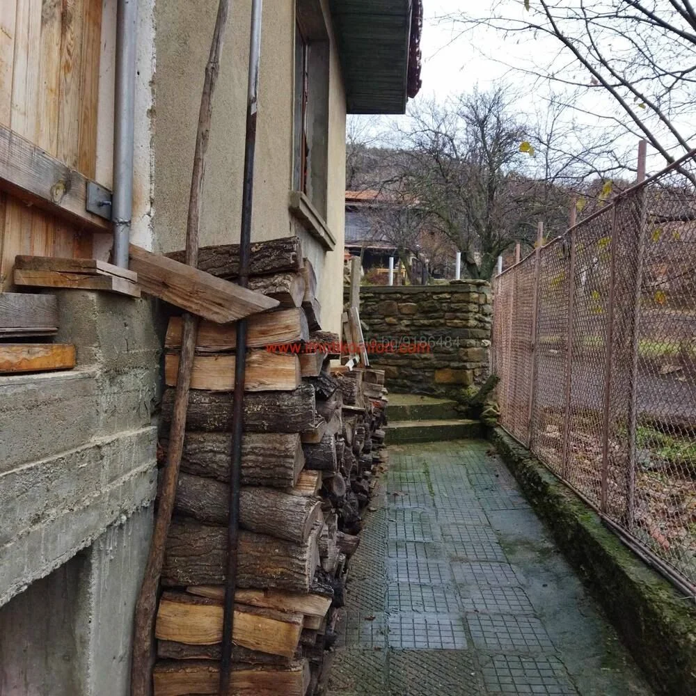 с. Zheravna - zwei Häuser in einem Hof-0 Dorf ZHERAVNA – zwei Häuser auf einem Grundstück zu verkaufen – 0