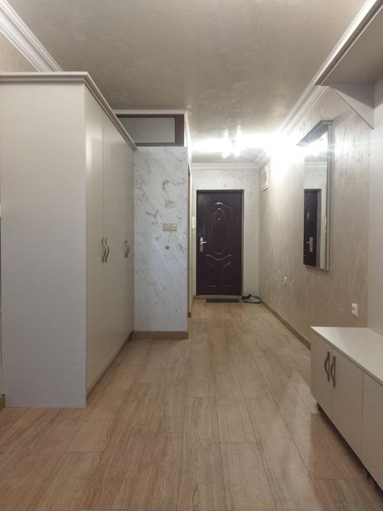 One bedroom apartment for rent next to Language School - first tenants-0 Двустаен апартамент под наем до Езикова гимназия - първи наематели - 0