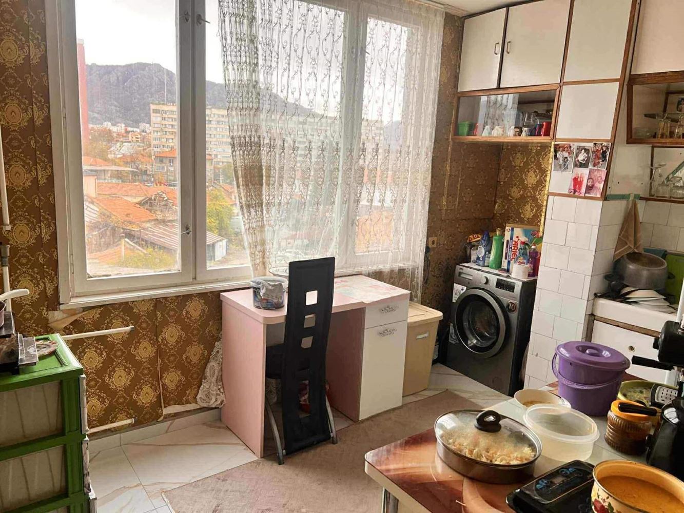 Two bedroom apartment in. Dame Gruev - Excellent condition-0 Тристаен апартамент в кв. Даме Груев - Отлично състояние - 0