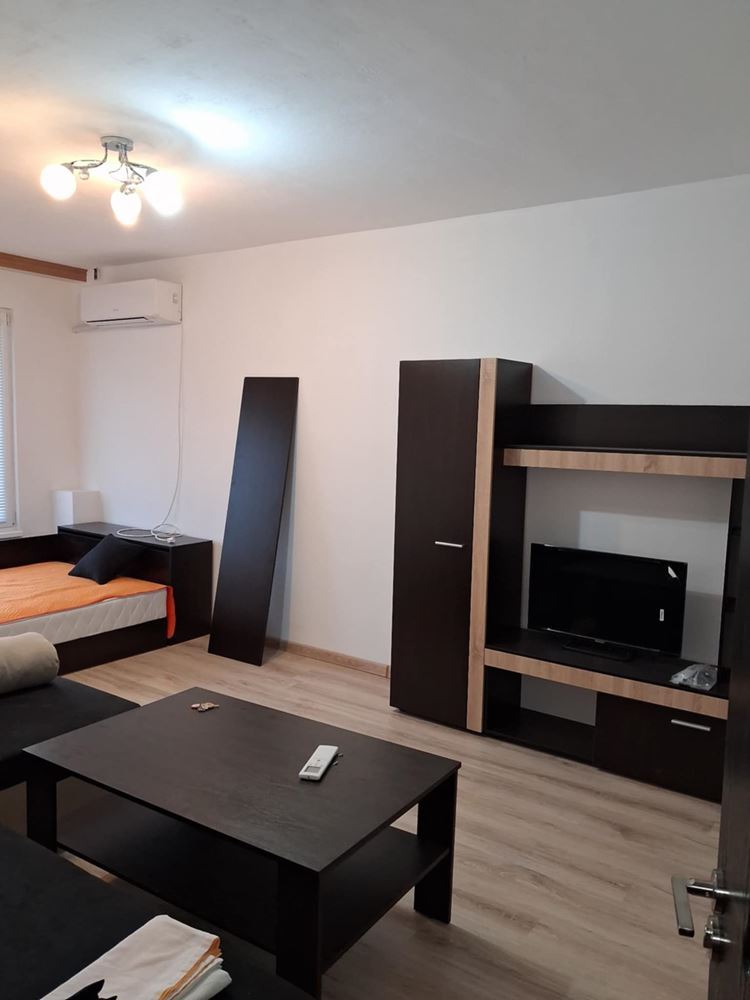 кв. ”Българка”- дава под наем двустаен, след ремонт, обзаведен, ТЕЦ-0 кв. ”Българка”- дава под наем двустаен, след ремонт, обзаведен, ТЕЦ - 0