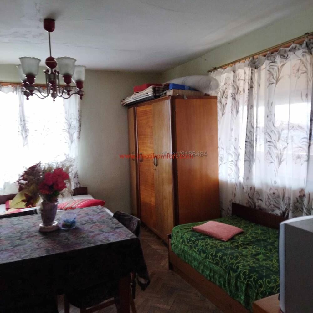 с. Zheravna - two houses in one yard-0 с. ЖЕРАВНА - продава две къщи в един двор - 0