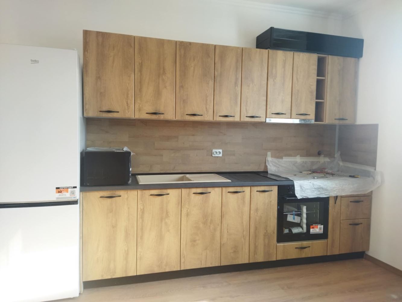 Тристаен апартамент под наем – Ларго-0 Тристаен апартамент под наем - Ларго - 0