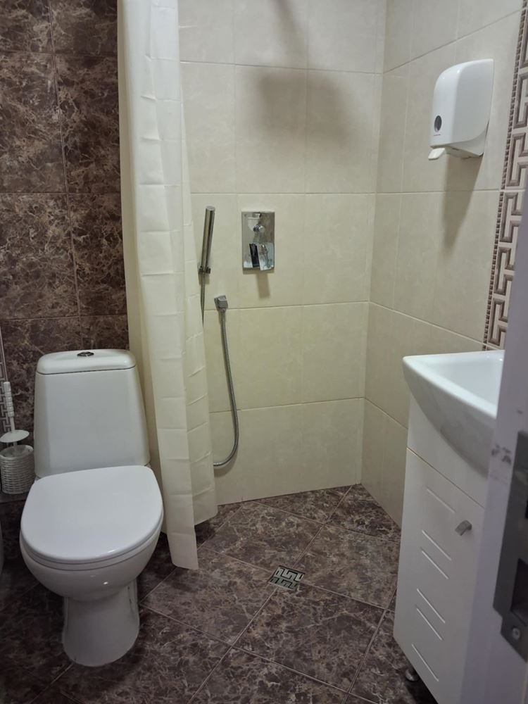 ТОП ЛОКАЦИЯ за офис или живеене ет.1,тухла-0 ТОП ЛОКАЦИЯ за офис или живеене ет.1,тухла - 0