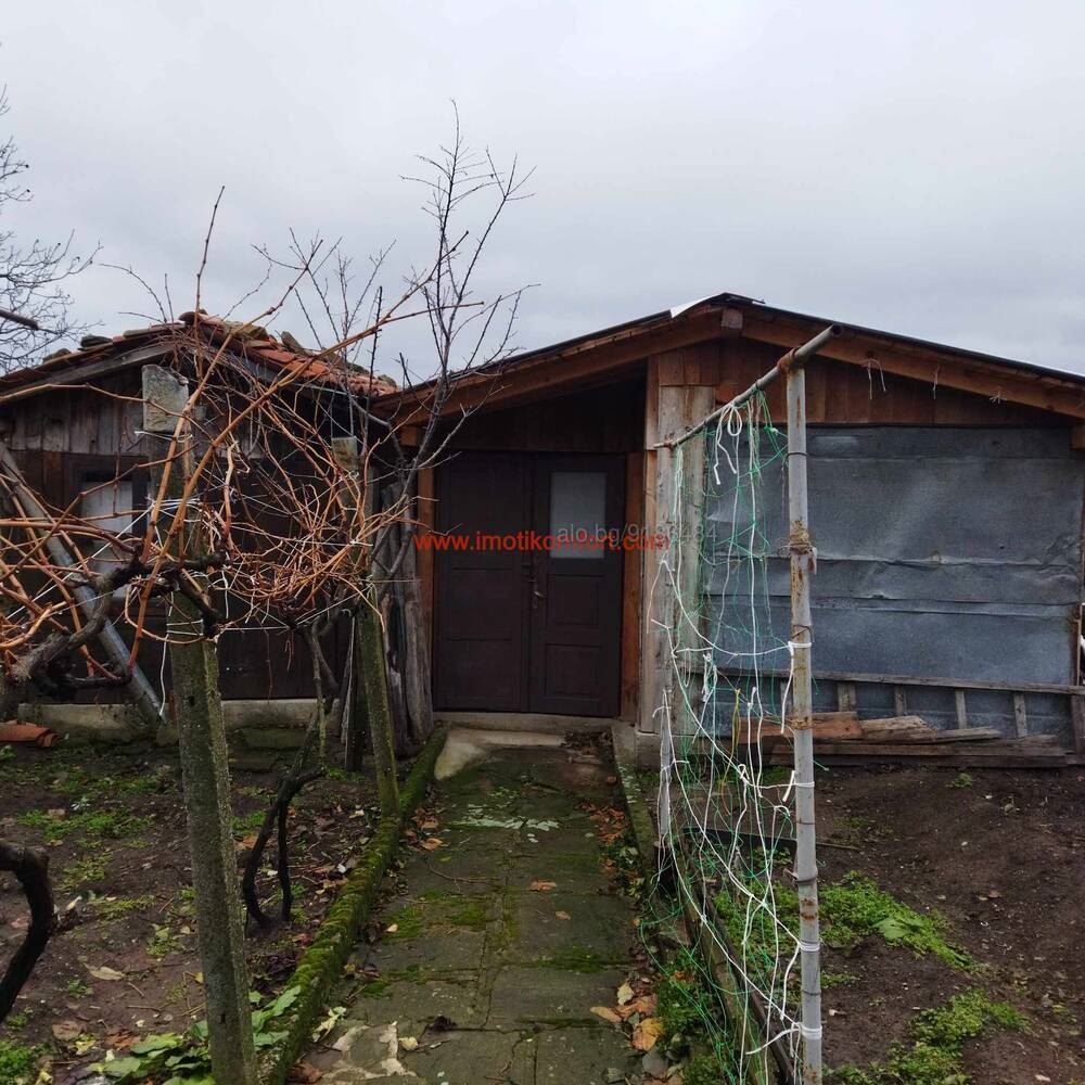 с. Zheravna - two houses in one yard-0 с. ЖЕРАВНА - продава две къщи в един двор - 0