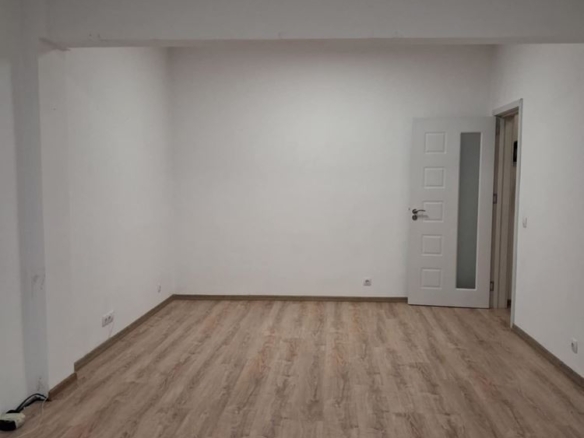 ТОП ЛОКАЦИЯ за офис или живеене ет.1,тухла - 0