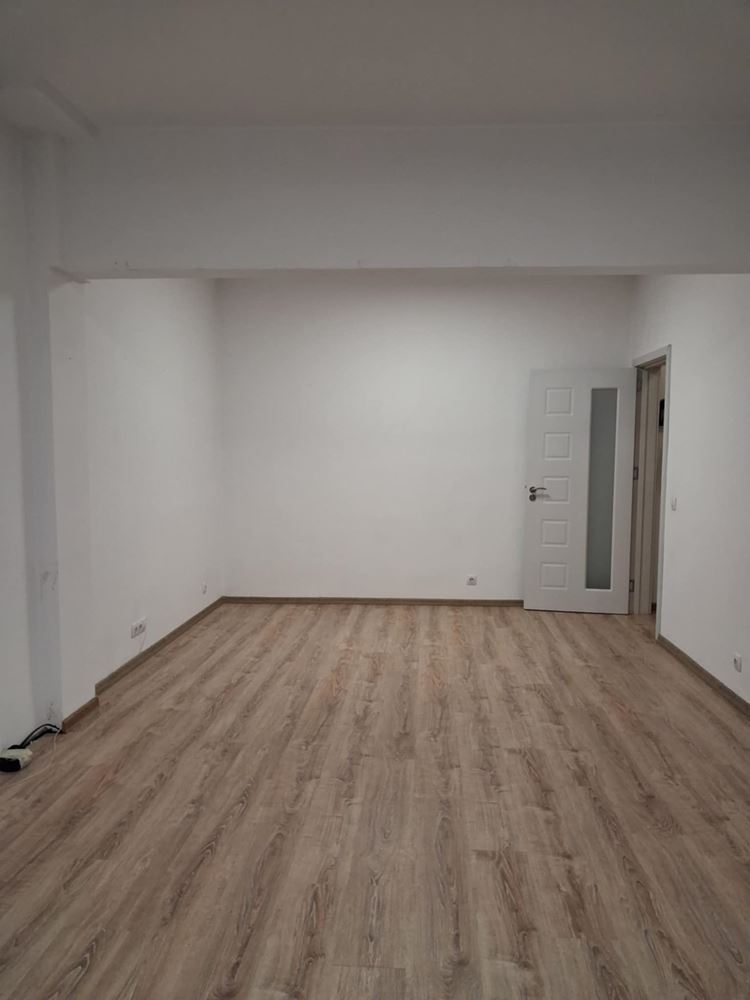 ТОП ЛОКАЦИЯ за офис или живеене ет.1,тухла-0 ТОП ЛОКАЦИЯ за офис или живеене ет.1,тухла - 0