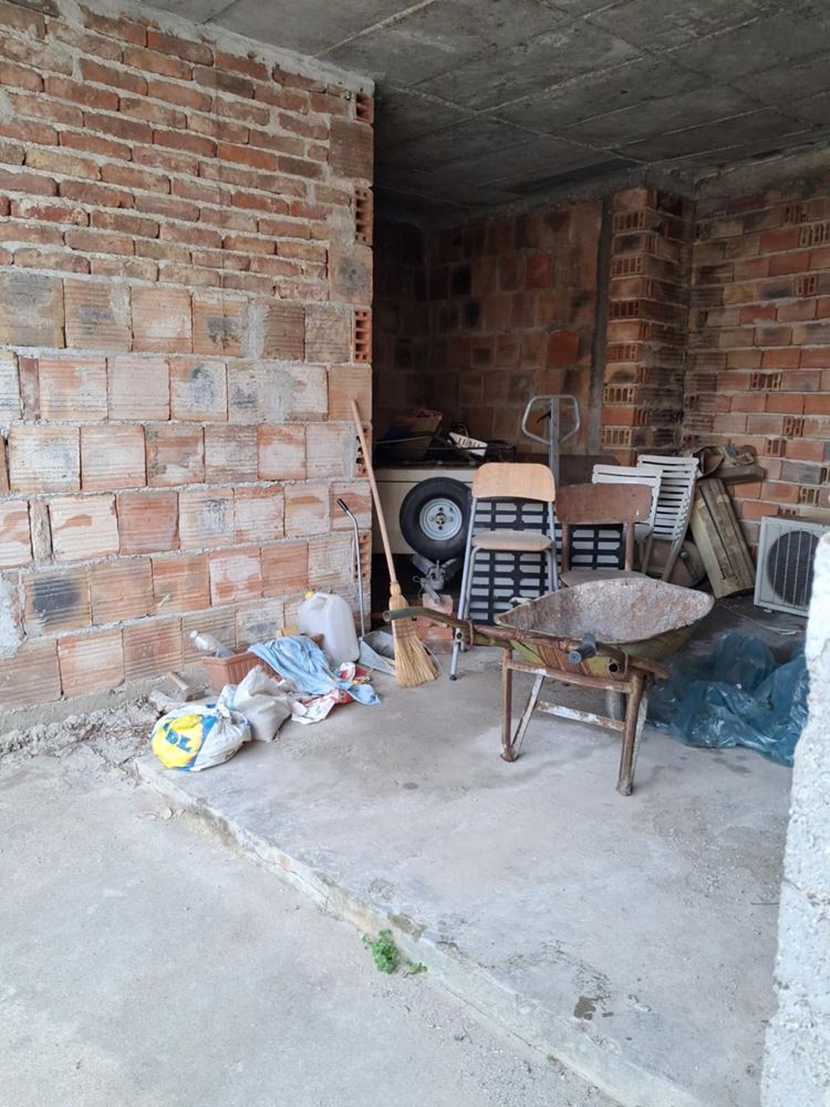 Viertel. ”Klutsohor” - Haus mit Hof zu verkaufen im unteren Teil des Viertels-0 кв. ”Клуцохор” - продава къща с двор в ниската част на квартала - 0