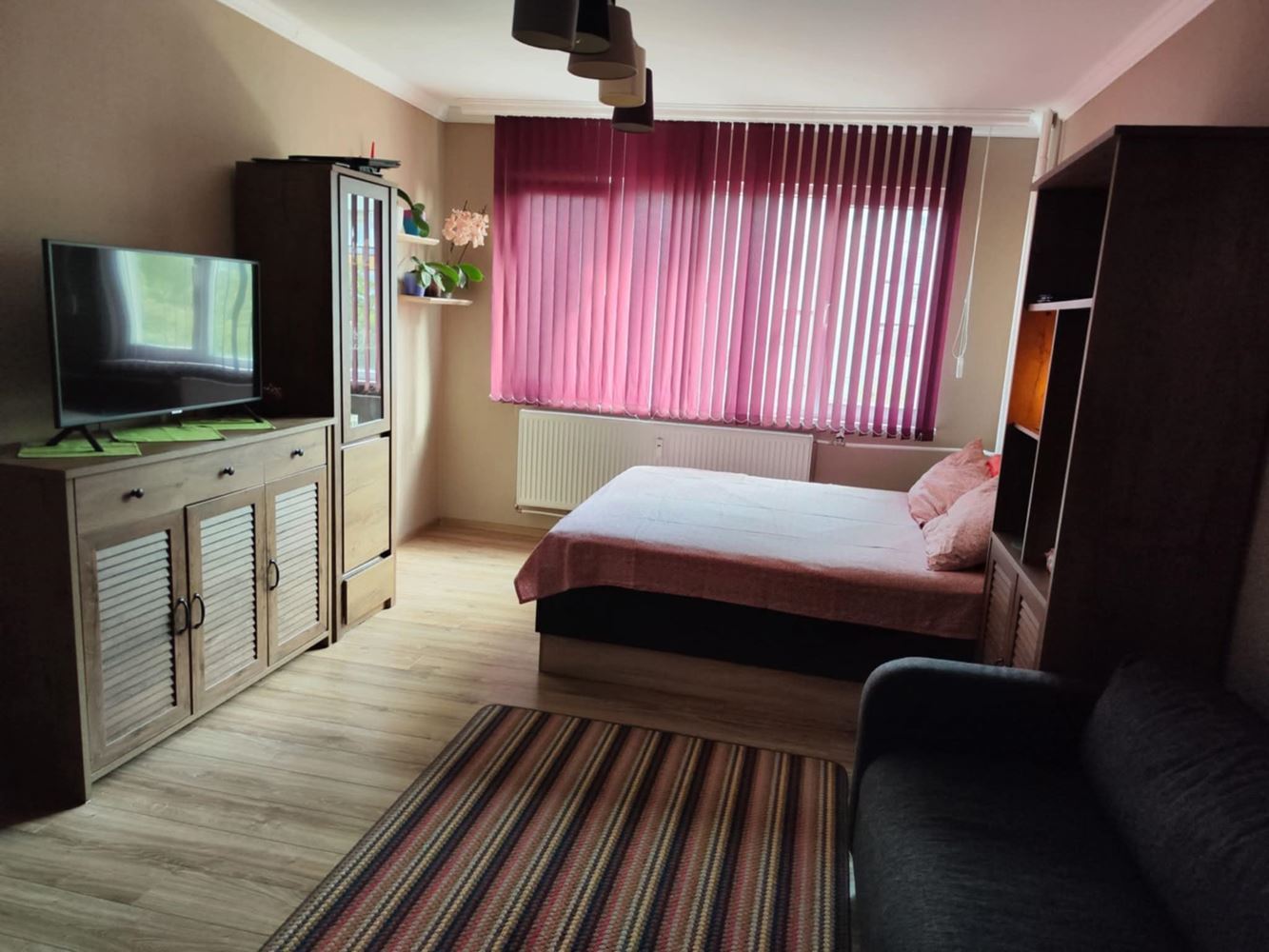 Уютен и комфортен двустаен апартамент в кв. Стоян Заимов-0 Уютен и комфортен двустаен апартамент в кв. Стоян Заимов - 0