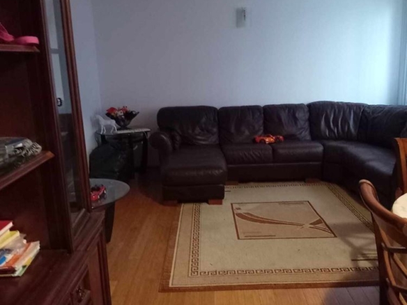 Център - до Билла - тухлен, тристаен, обзаведен, ТЕЦ, ет. 5 - 0