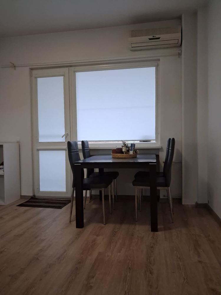 ТОП ЛОКАЦИЯ за офис или живеене ет.1,тухла-0 ТОП ЛОКАЦИЯ за офис или живеене ет.1,тухла - 0