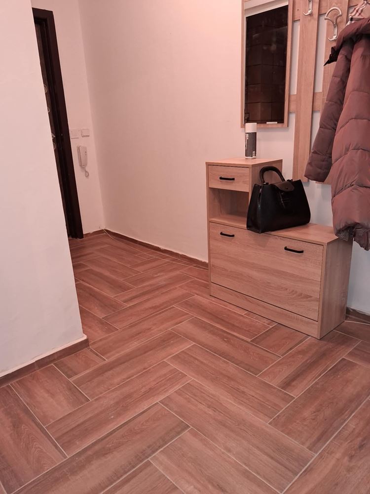 кв. ”Българка”- дава под наем двустаен, след ремонт, обзаведен, ТЕЦ-0 кв. ”Българка”- дава под наем двустаен, след ремонт, обзаведен, ТЕЦ - 0