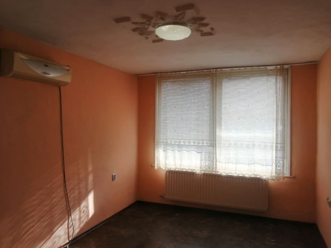 Двустаен тухлен апартамент в кв. Стоян Заимов-0 Двустаен тухлен апартамент в кв. Стоян Заимов - 0