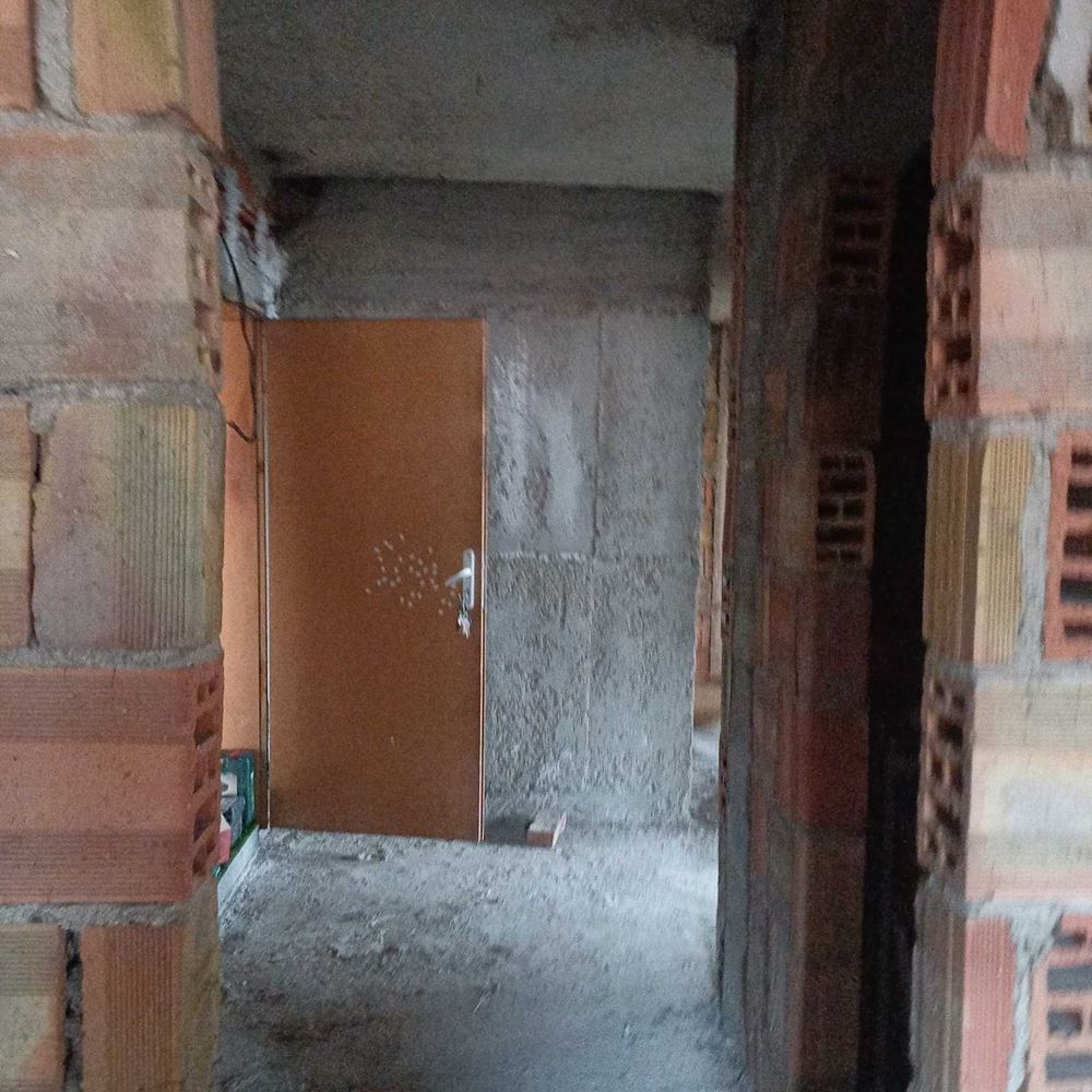 Център, многостаен апартамент, отлично разпределение, 107 кв.м.-0 Център, многостаен апартамент, отлично разпределение, 107 кв.м. - 0