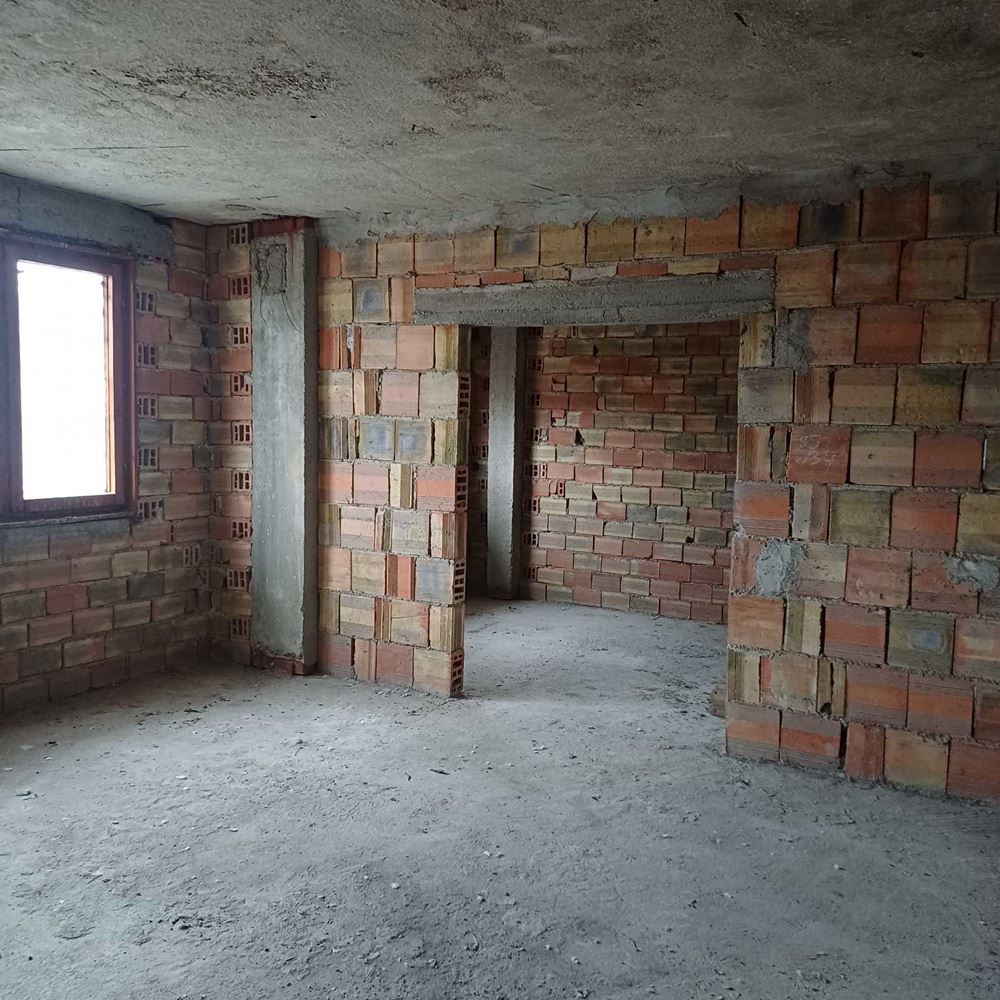 Център, многостаен апартамент, отлично разпределение, 107 кв.м.-0 Център, многостаен апартамент, отлично разпределение, 107 кв.м. - 0