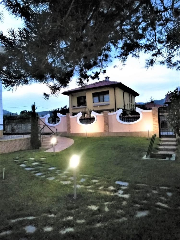 Schöne Villa für dauerhaftes Wohnen-0 Красива вила за постоянно живеене - 0