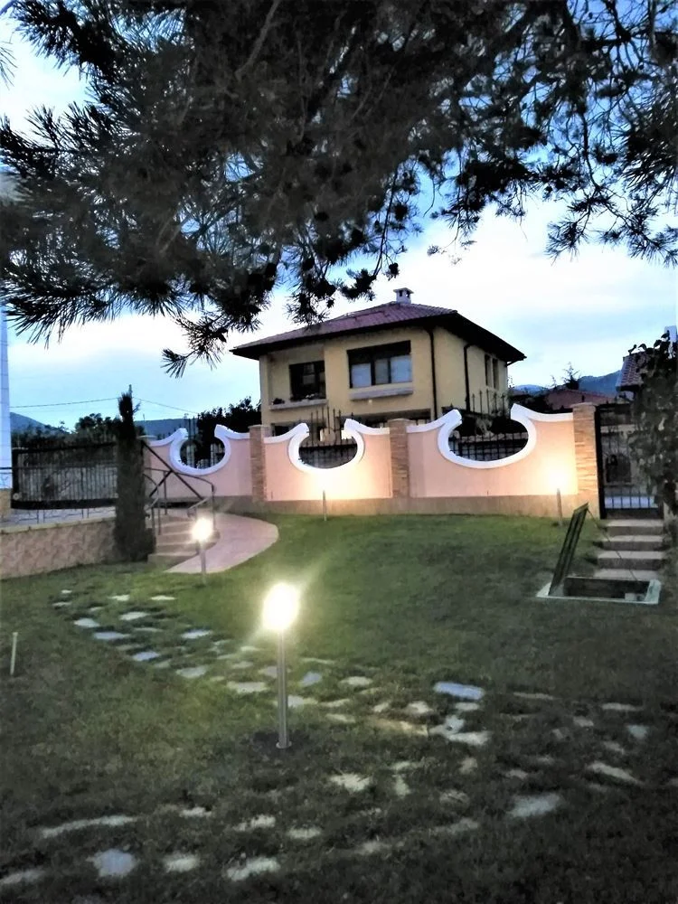 Schöne Villa für dauerhaftes Wohnen-0 Красива вила за постоянно живеене - 0