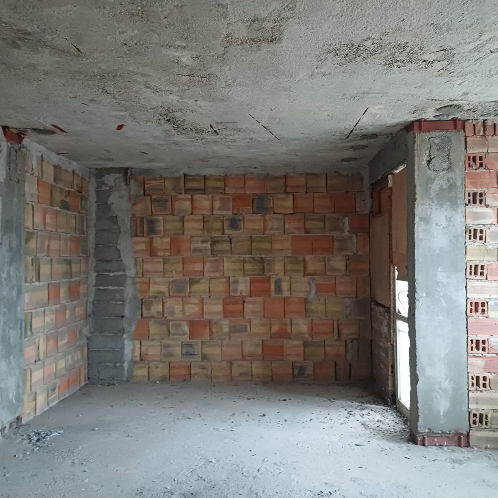 Център, многостаен апартамент, отлично разпределение, 107 кв.м.-0 Център, многостаен апартамент, отлично разпределение, 107 кв.м. - 0