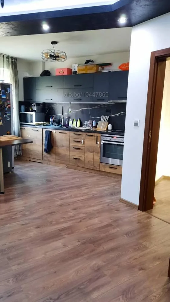 Zentrum, Ein-Zimmer-Wohnung - 90 qm, voll möbliert-0 Stadtzentrum, Zweizimmerwohnung – 90 m², komplett möbliert – 0