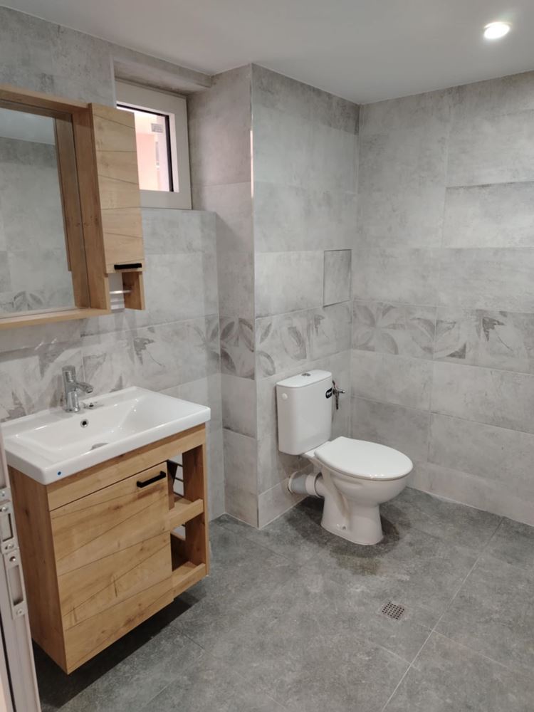 Партерно помещение под наем, до НАП, нова и луксозна сграда с ТЕЦ-0 Партерно помещение под наем, до НАП, нова и луксозна сграда с ТЕЦ - 0