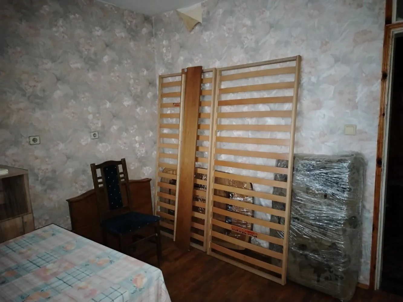In der Nähe des Busbahnhofs - ein Schlafzimmer, Backstein-Wohnung zu verkaufen, Stockwerk 2, intern, TPP-0 In der Nähe des Busbahnhofs – zu verkaufen: 2-Zimmer-Wohnung in Ziegelbauweise, 2. Etage, nach innen gelegen, Fernwärme – 0