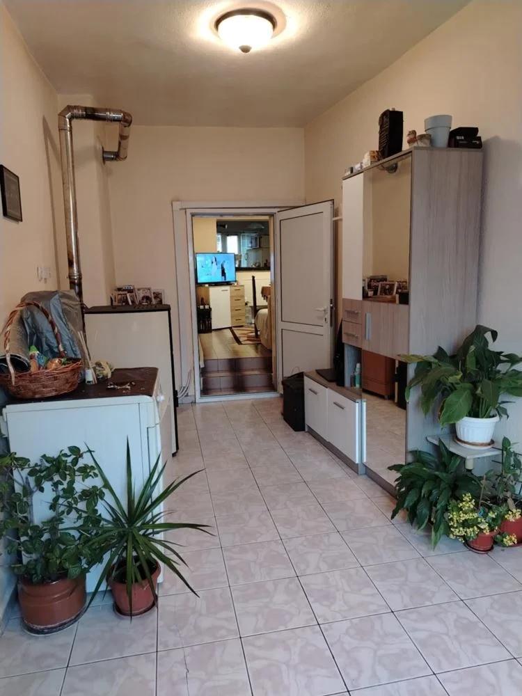 Haus geeignet für zwei Familien-0 Къща, подходяща за две семейства - 0